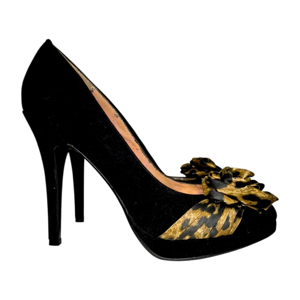 BEVERLY FELDMAN Black Suede Peep Toe Pumps Women's Size 7.5 Leopard Rose